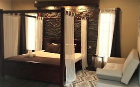 Tropical Suites&Villas